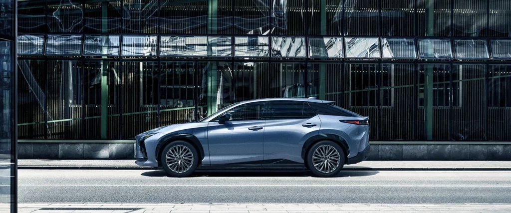 Imagem externa do lexus rz500e